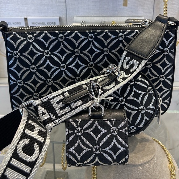 MICHAEL KORS Jet Set Travel Small Logo Jacquard Crossbody With Tech Attach NWT - Picture 3 of 16